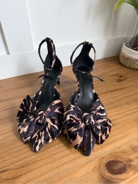 H&M Leopard-Print Bow Ankle-Strap Heels - Black & Tan